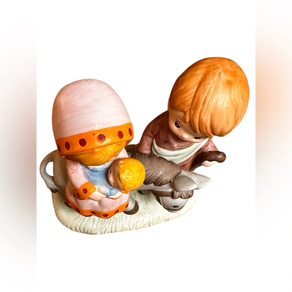 Vintage HOMCO Christmas Decor Mary Joseph & Baby Jesus Figurine 5608